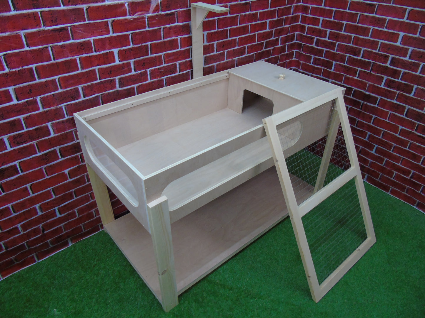 XXL 25CM HIGH Large Tortoise Table Starter Kit by Wooden World- Handmade Indoor or Outdoor Tortoise House with Sleeping Area & Arm for Heat Lamp- Fully Assembled Tortoise Run, Tortoise Vivarium - EXTRA HIGH