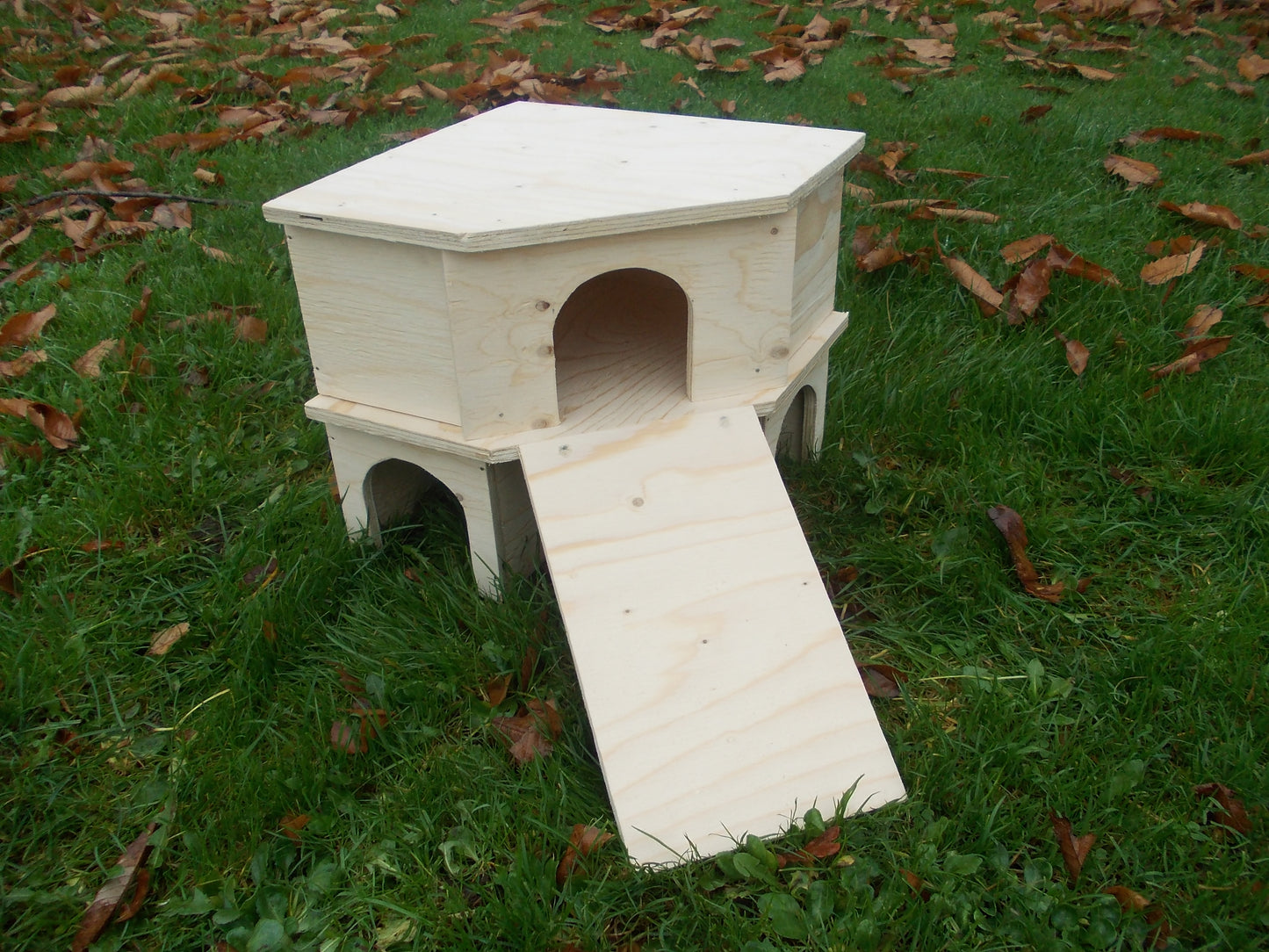 Guinea Pig House Two Tier with Ramp.