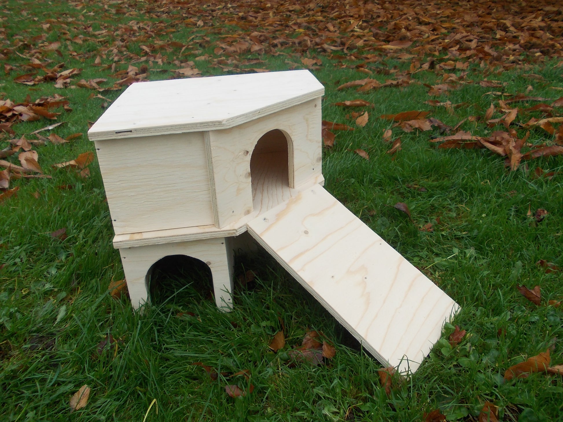 Guinea Pig House Two Tier with Ramp.