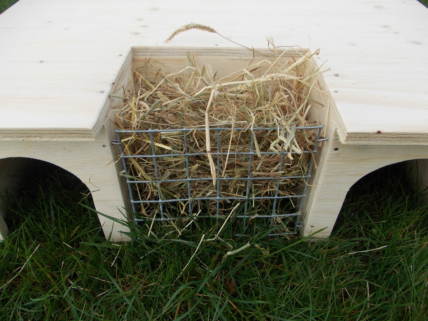 Guinea Pig House with Hay Rack BY WOODEN WORLD.