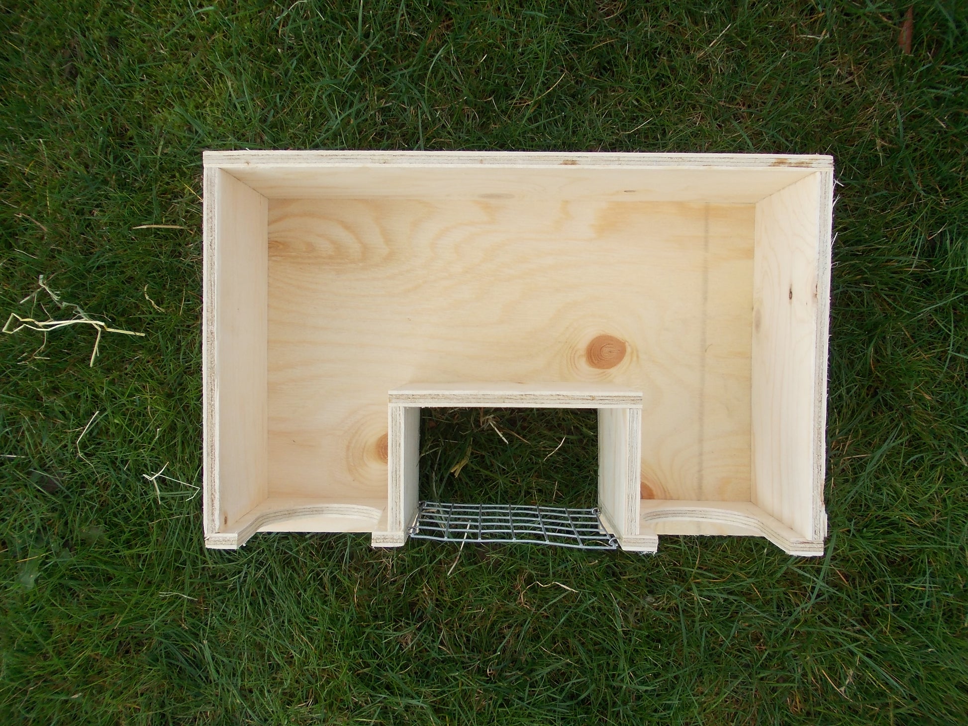 Guinea Pig House with Hay Rack BY WOODEN WORLD.